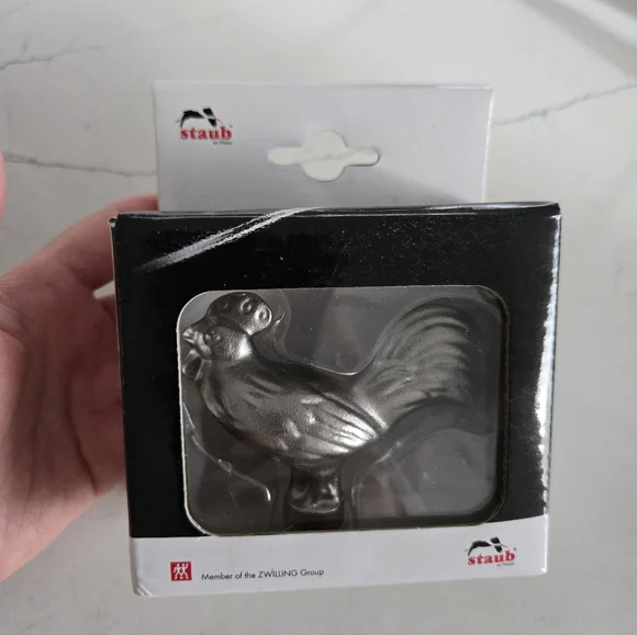 Staub Rooster Knob - Picture 5 of 6
